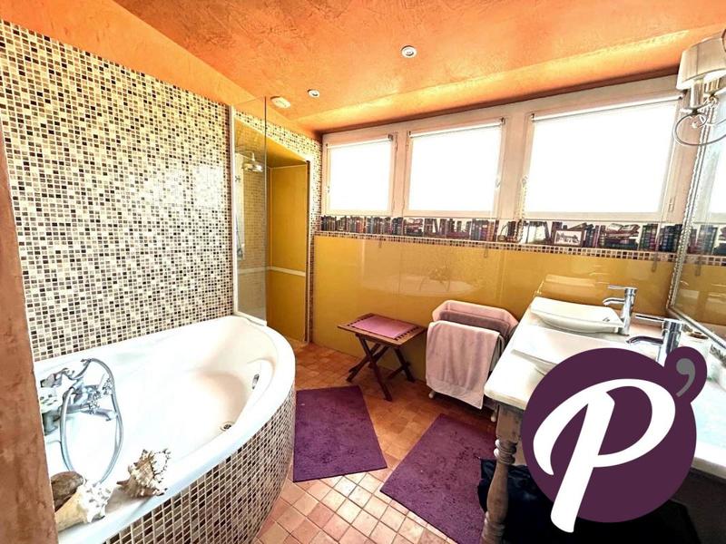 Maison ancienne - 143 m² - 5 pièces