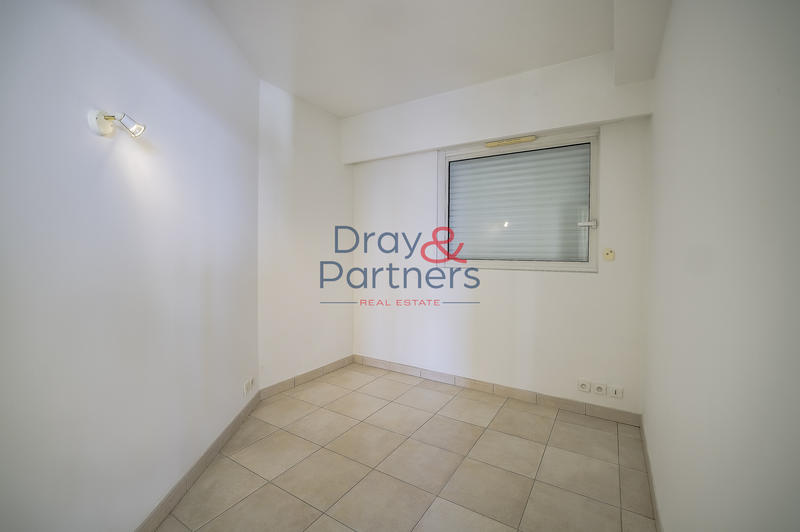 Villa - 305 m² - 7 pièces