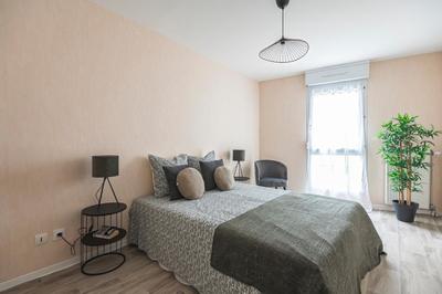 Appartement - 80 m² - 4 pièces