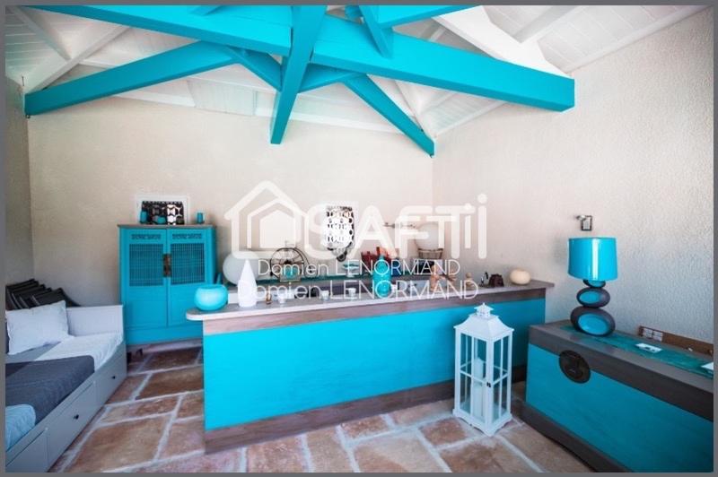 Maison - 205 m² - 6 pièces