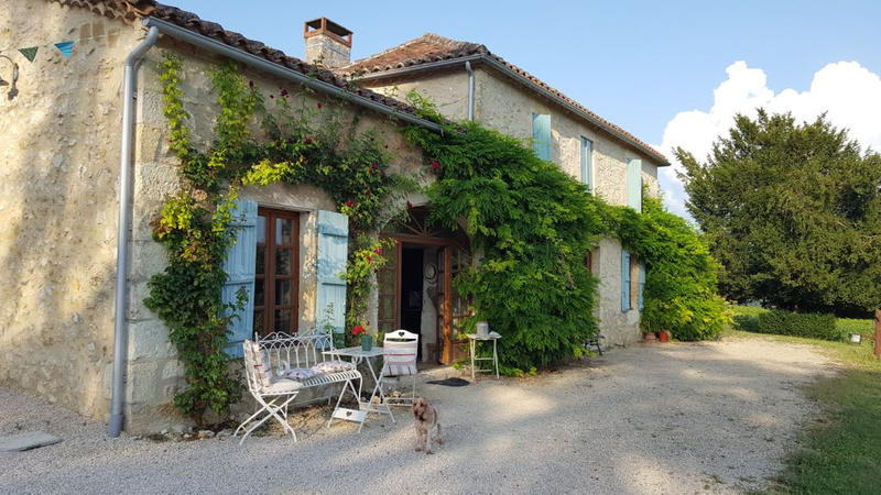 Maison - 277 m² - 11 pièces