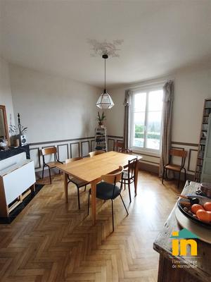 Maison de ville - 118 m² - 6 pièces