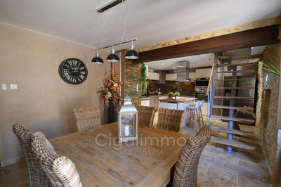 Maison en pierre - 200 m² - 7 pièces