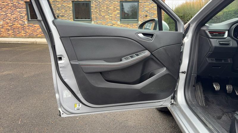 Renault Clio V 1.5 Blue dCi 115 Rs Line