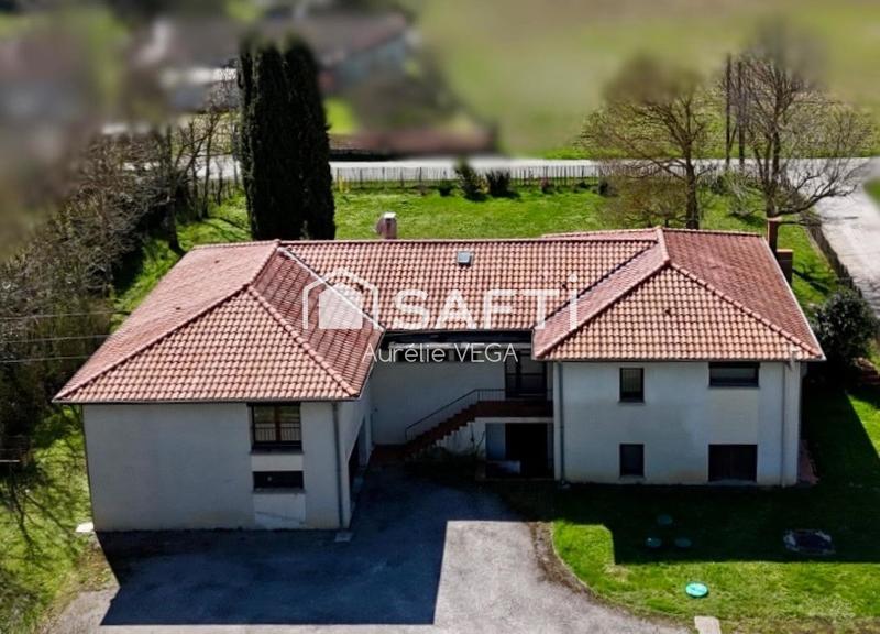 Maison - 204 m² - 7 pièces