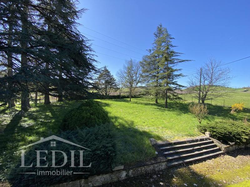 Propriété - 280 m² - 6 pièces