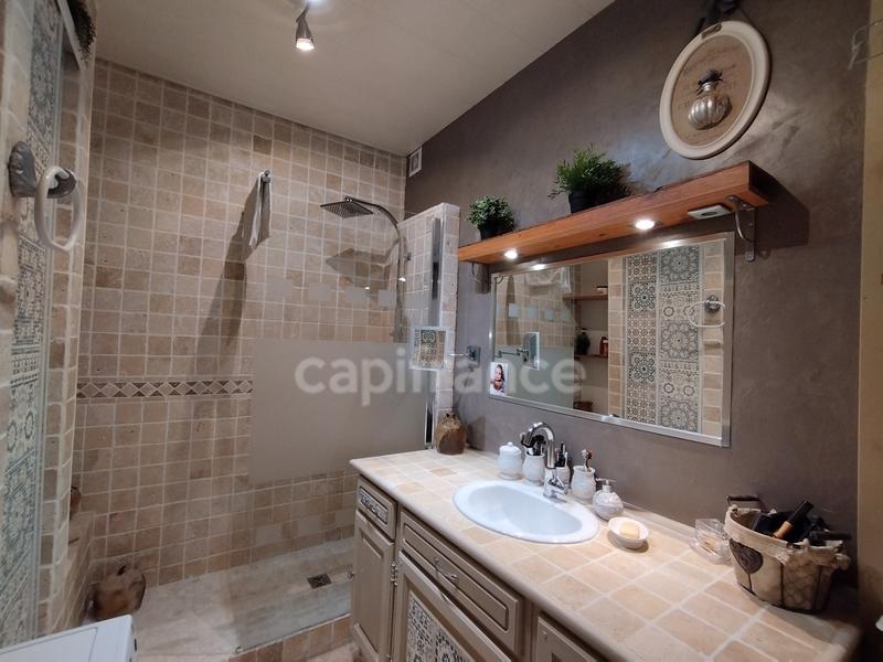 Maison - 174 m² - 11 pièces