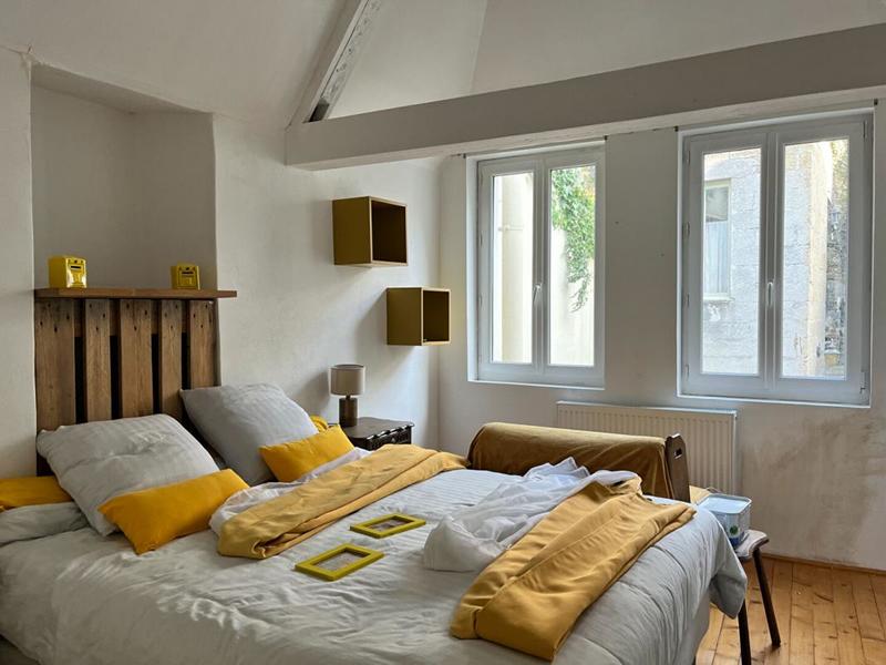 Maison - 230 m² - 13 pièces