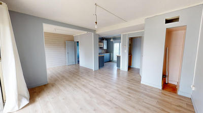 Appartement - 65 m² - 4 pièces