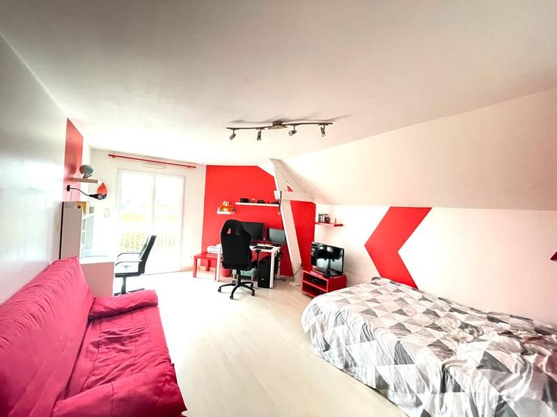 Maison - 270 m² - 7 pièces