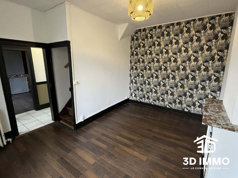 Maison - 90 m² - 5 pièces