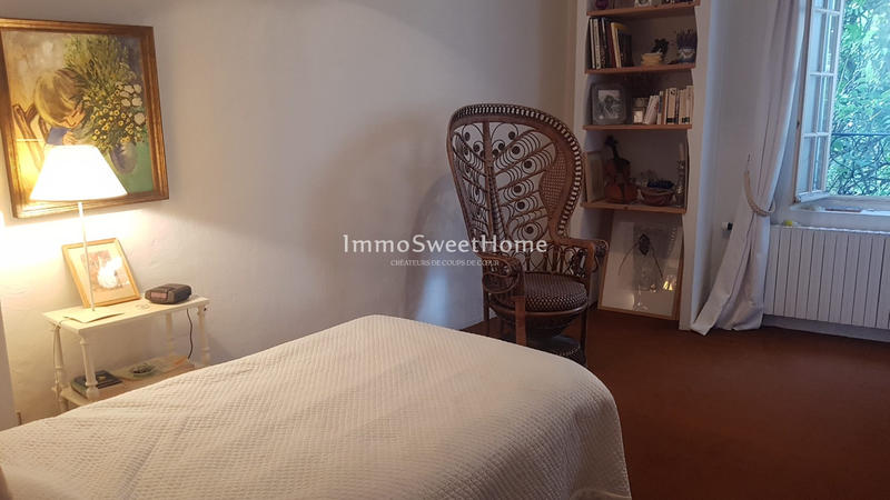 Mas - 338 m² - 14 pièces