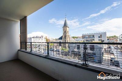 Appartement - 90 m² - 5 pièces