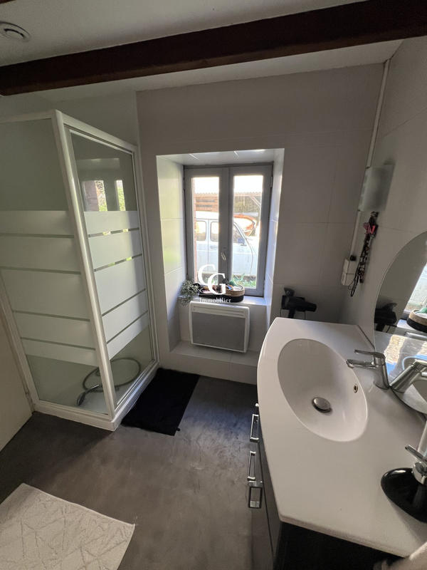 Maison ancienne - 200 m² - 8 pièces