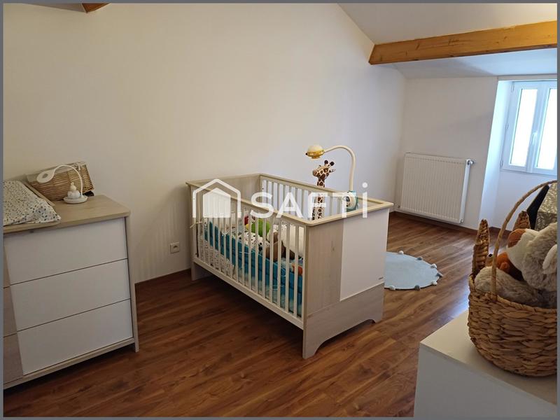 Maison - 140 m² - 5 pièces