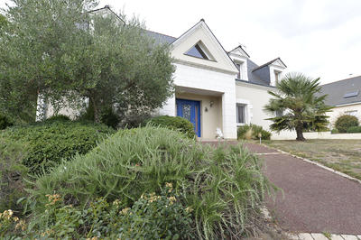 Maison - 290 m² - 7 pièces