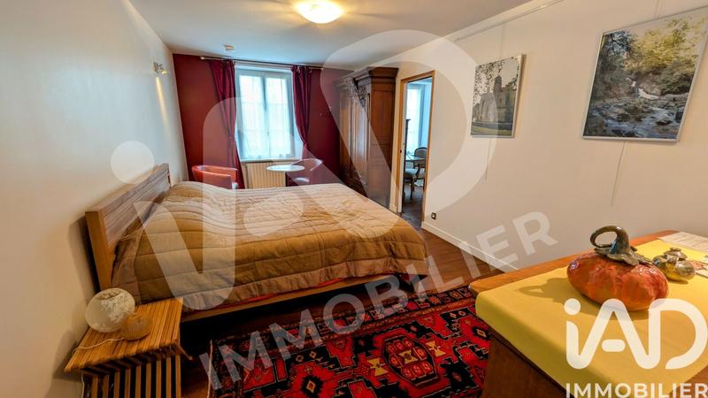 Maison - 345 m² - 11 pièces