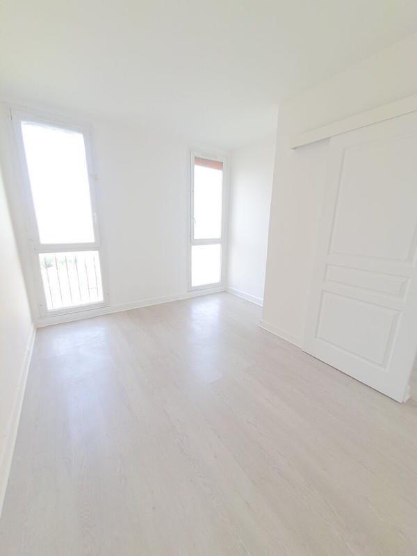 Appartement - 77 m² - 4 pièces