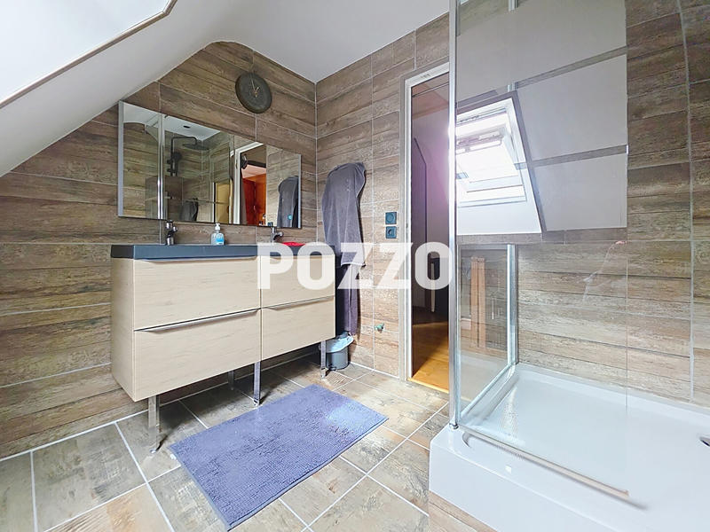 Maison - 148 m² - 6 pièces