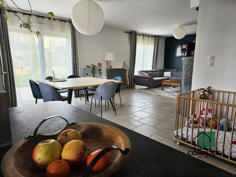 Maison traditionnelle - 150 m² - 5 pièces