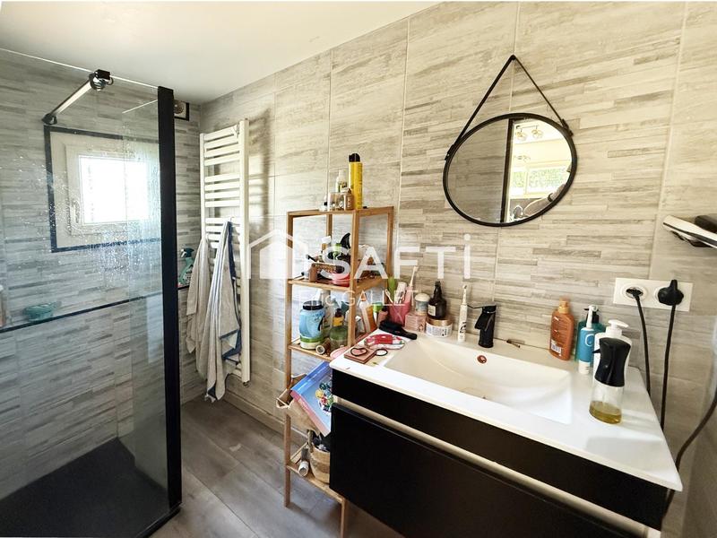 Maison - 95 m² - 4 pièces