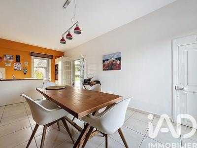 Maison - 144 m² - 6 pièces