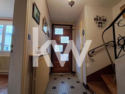 Maison - 98 m² - 5 pièces