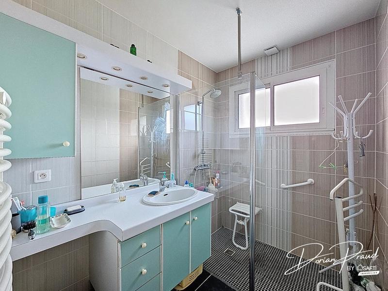 Maison - 85 m² - 4 pièces