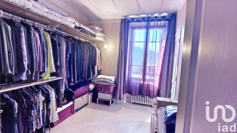 Maison - 240 m² - 11 pièces