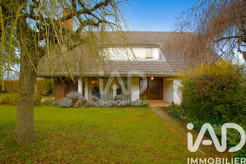 Maison - 223 m² - 8 pièces