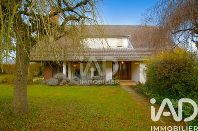 Maison - 223 m² - 8 pièces