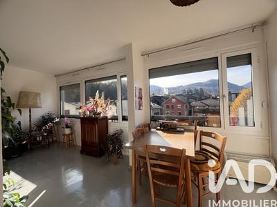 Appartement - 72 m² - 3 pièces