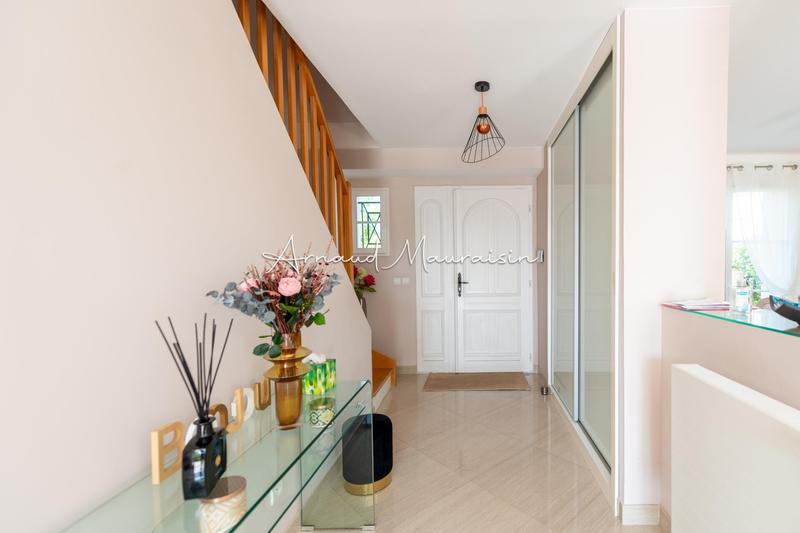 Maison - 162 m² - 6 pièces