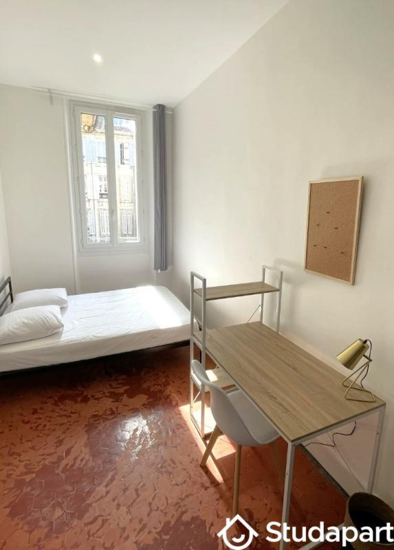 Chambre - 11 m² - 1 pièce