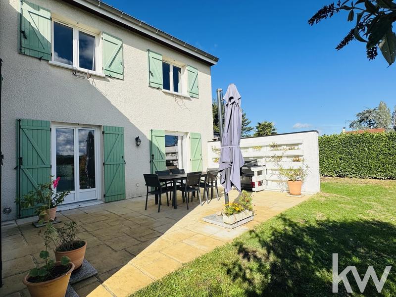 Maison - 157 m² - 8 pièces