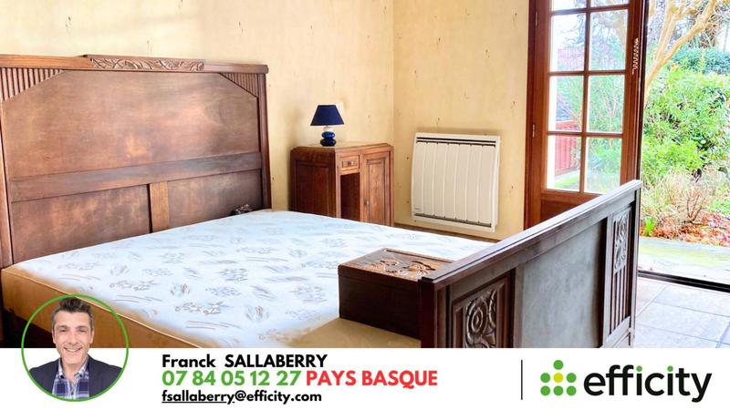 Maison - 203 m² - 8 pièces