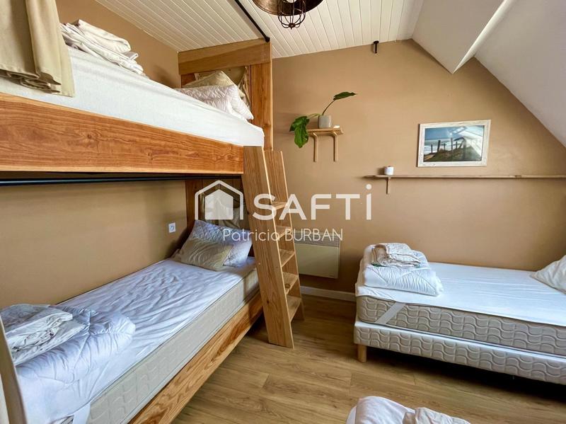 Maison - 138 m² - 7 pièces