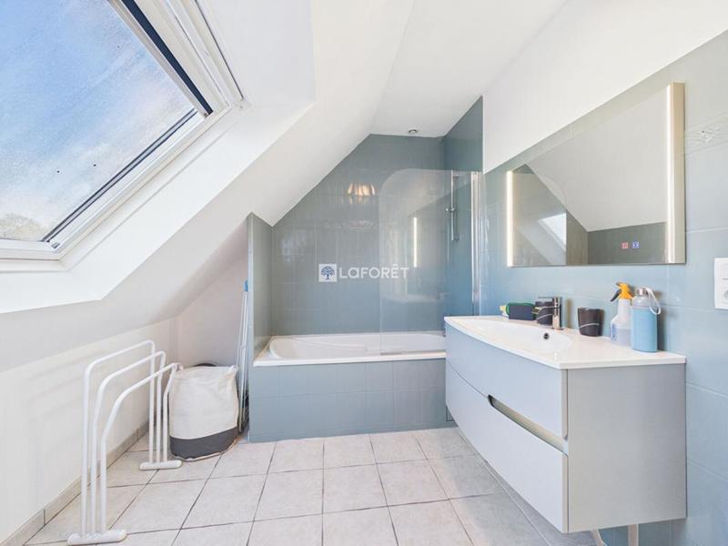 Maison - 101 m² - 6 pièces