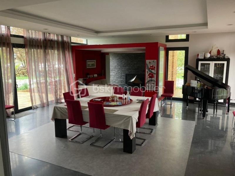 Demeure - 566 m² - 10 pièces