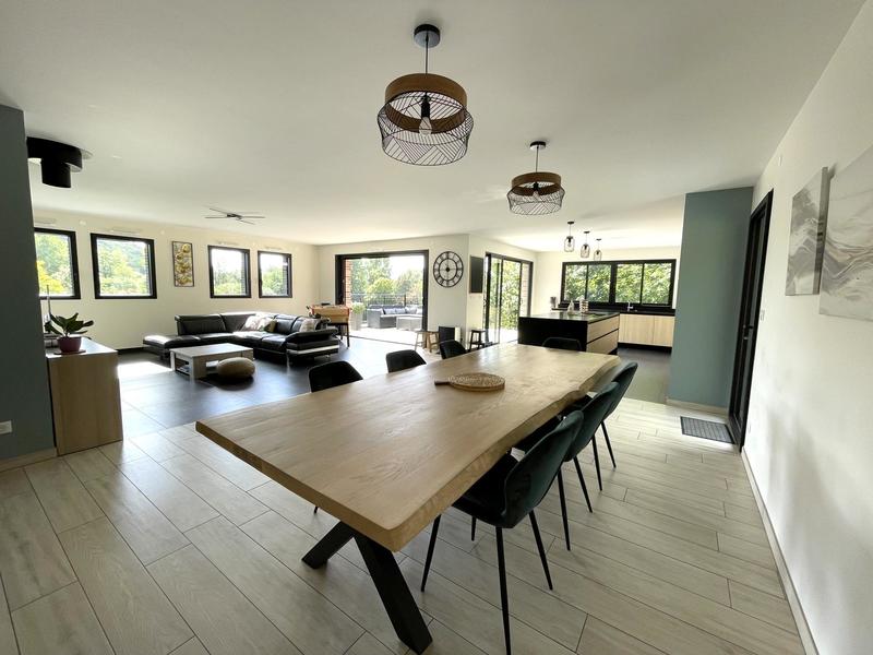 Maison contemporaine - 190 m² - 6 pièces