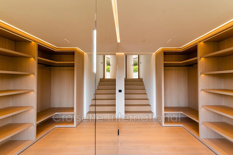 Villa - 388 m² - 6 pièces