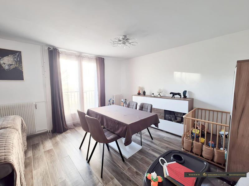 Appartement - 72 m² - 4 pièces