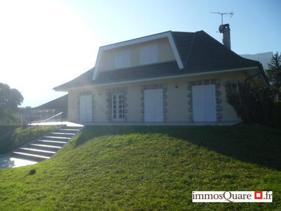 Maison - 152 m² - 6 pièces