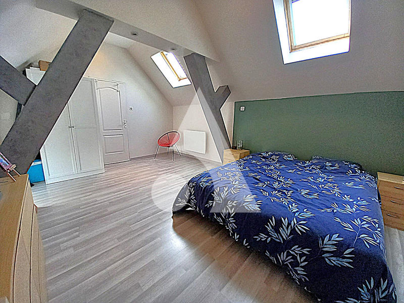 Maison - 163 m² - 8 pièces