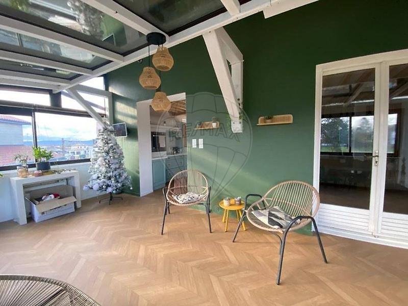 Maison - 178 m² - 8 pièces