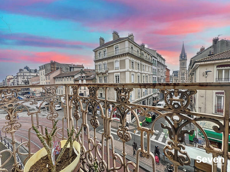 Appartement - 110 m² - 3 pièces