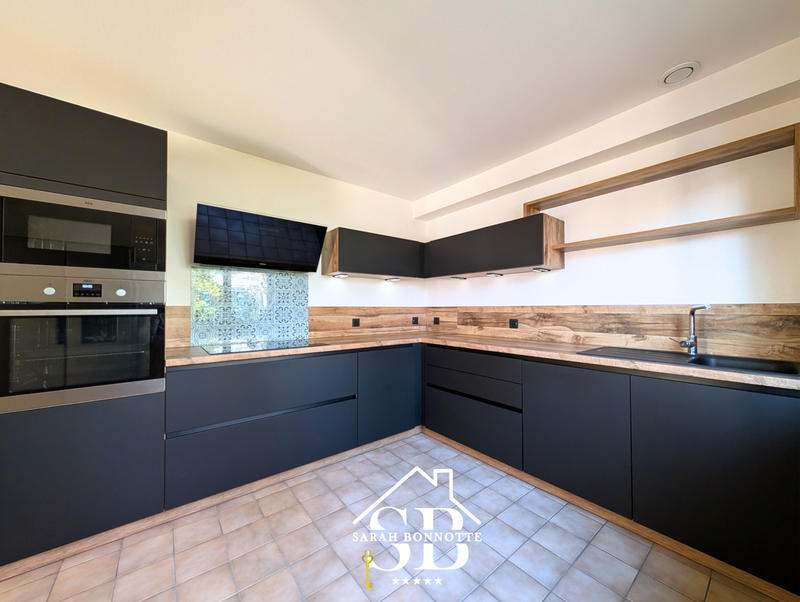 Maison - 134 m² - 5 pièces