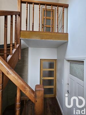 Maison - 180 m² - 5 pièces