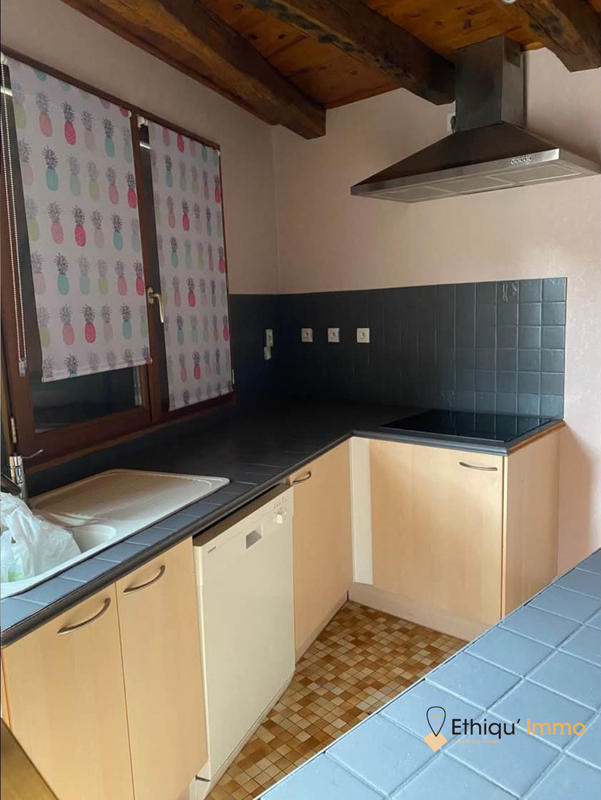 Maison - 234 m² - 4 pièces