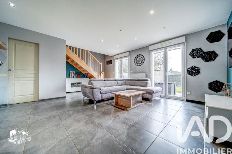 Maison - 80 m² - 5 pièces